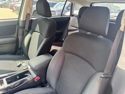 Used 2015 Subaru Crosstrek 2.0i Premium AWD/4WD image 9