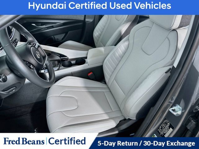 Certified 2026 Hyundai Elantra Limited FWD image 20