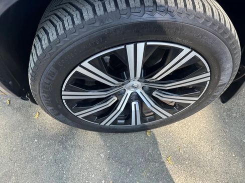 Used 2020 Volvo XC90 T6 Inscription w/ Protection Package Premier AWD/4WD image 9