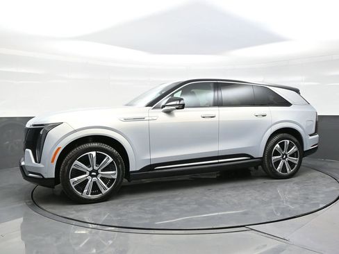 Certified 2025 Cadillac Escalade IQ Luxury 2 image 3