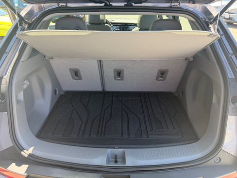 Used 2023 Chevrolet Bolt EUV Premier w/ Sun & Sound Package FWD image 46