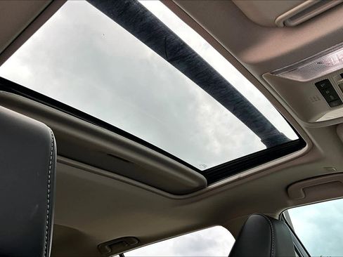 Used 2024 Toyota RAV4 XLE Premium FWD image 14