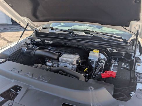 Used 2023 RAM 1500 Laramie AWD/4WD image 33