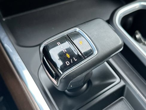 Used 2025 Chevrolet Silverado 1500 High Country AWD/4WD image 20