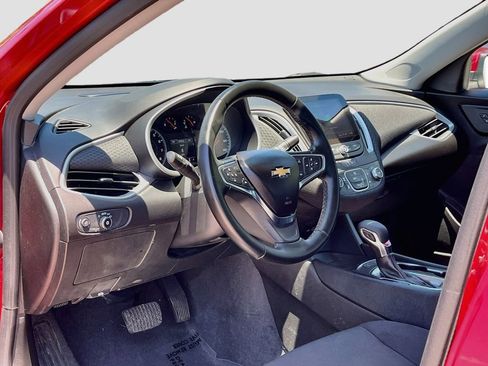 Used 2024 Chevrolet Malibu RS FWD image 9