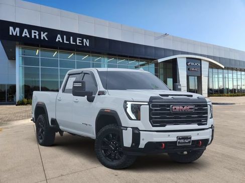 Used 2025 GMC Sierra 2500 AT4 AWD/4WD image 1