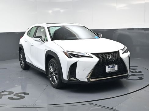 Used 2021 Lexus UX 200 F Sport image 14