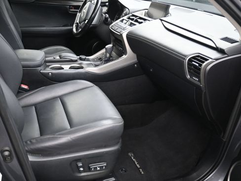 Used 2017 Lexus NX 200t FWD image 11