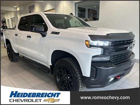 Used 2021 Chevrolet Silverado 1500 LT Trail Boss w/ Convenience Package II image 1
