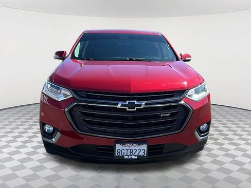 Used 2019 Chevrolet Traverse RS FWD image 2
