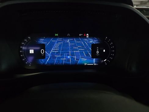 Certified 2023 Volvo XC40 B5 Plus w/ Driver Assist Package image 26