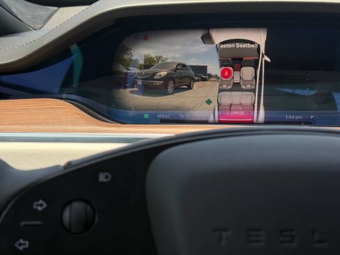 Used 2022 Tesla Model S AWD/4WD image 14