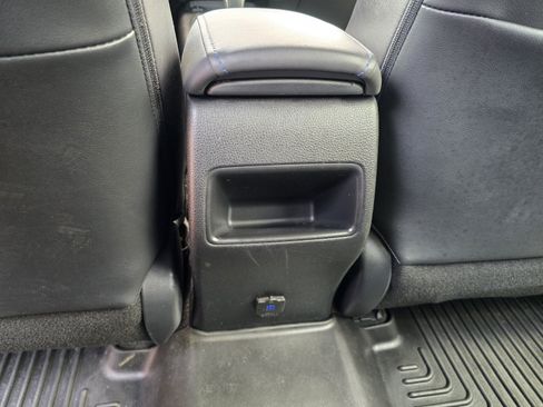 Used 2020 Toyota Corolla XSE FWD image 25