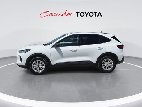 Used 2025 Ford Escape Active AWD/4WD image 5