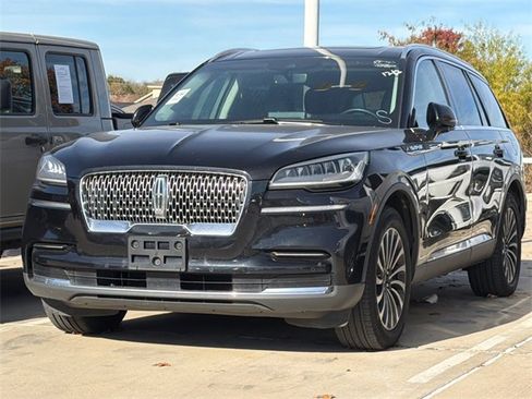 Used 2023 Lincoln Aviator AWD w/ Premium Package image 13