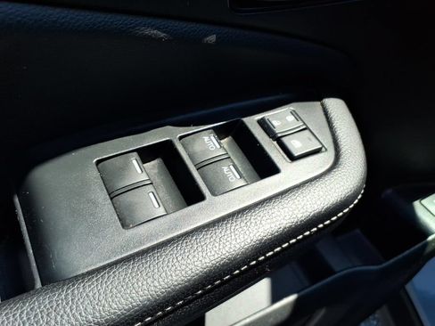 Used 2023 Honda Ridgeline Sport image 12