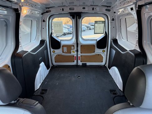 Used 2018 Ford Transit Connect XL image 25