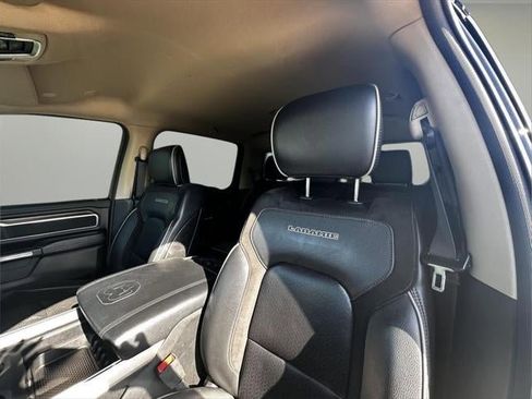 Used 2021 RAM 1500 Laramie AWD/4WD image 4