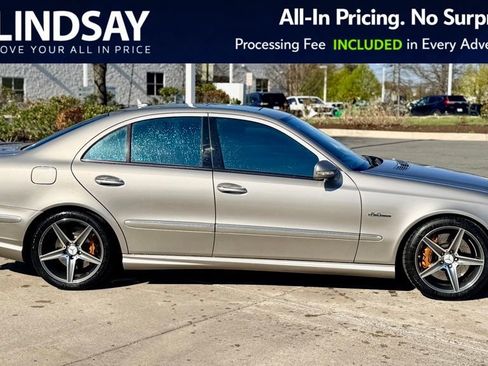 Used 2009 Mercedes-Benz E 63 AMG Sedan image 3