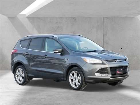 Used 2016 Ford Escape Titanium image 1