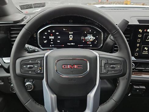 New 2026 GMC Sierra 1500 Elevation image 16