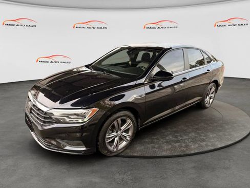 Used 2019 Volkswagen Jetta R-Line image 6