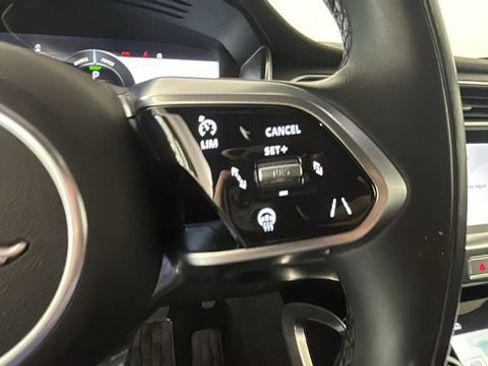 Used 2023 Jaguar I-PACE HSE AWD/4WD image 16