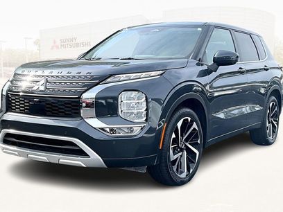 Used 2024 Mitsubishi Outlander SE