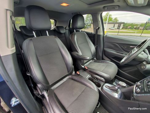 Used 2014 Buick Encore Convenience FWD image 2