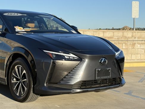 Certified 2023 Lexus RZ 450e Premium image 3