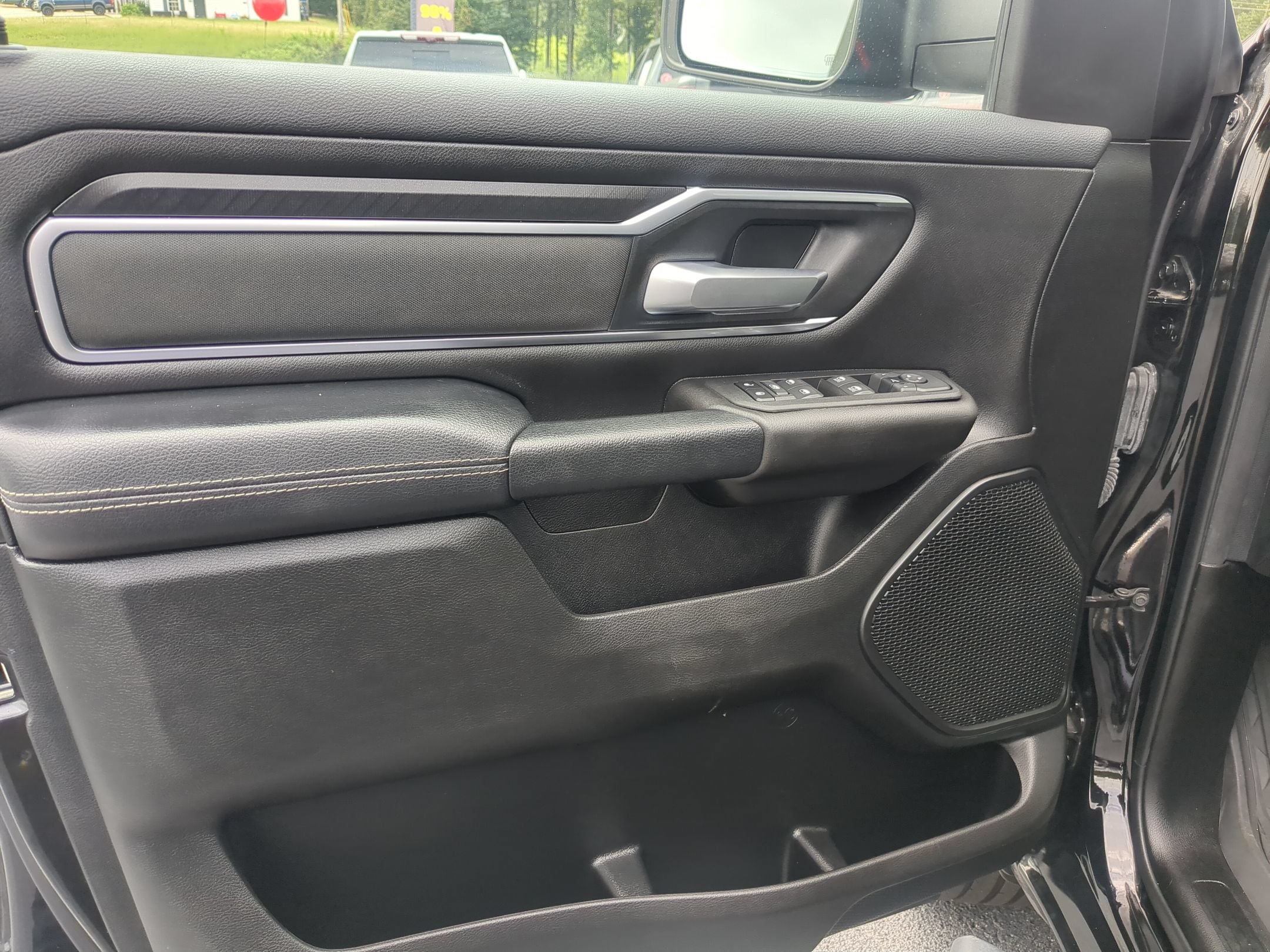 Used 2025 RAM 1500 Lone Star AWD/4WD image 11