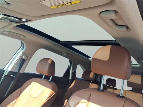 Used 2023 Kia Sorento SX Prestige image 25