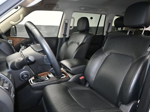 Used 2024 Nissan Armada SL w/ Captain's Chairs Package RWD image 17