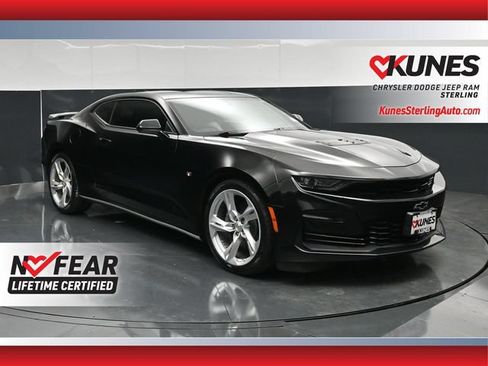 Used 2019 Chevrolet Camaro SS RWD image 1