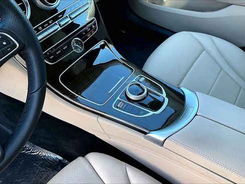 Used 2017 Mercedes-Benz C 300 4MATIC Sedan image 16