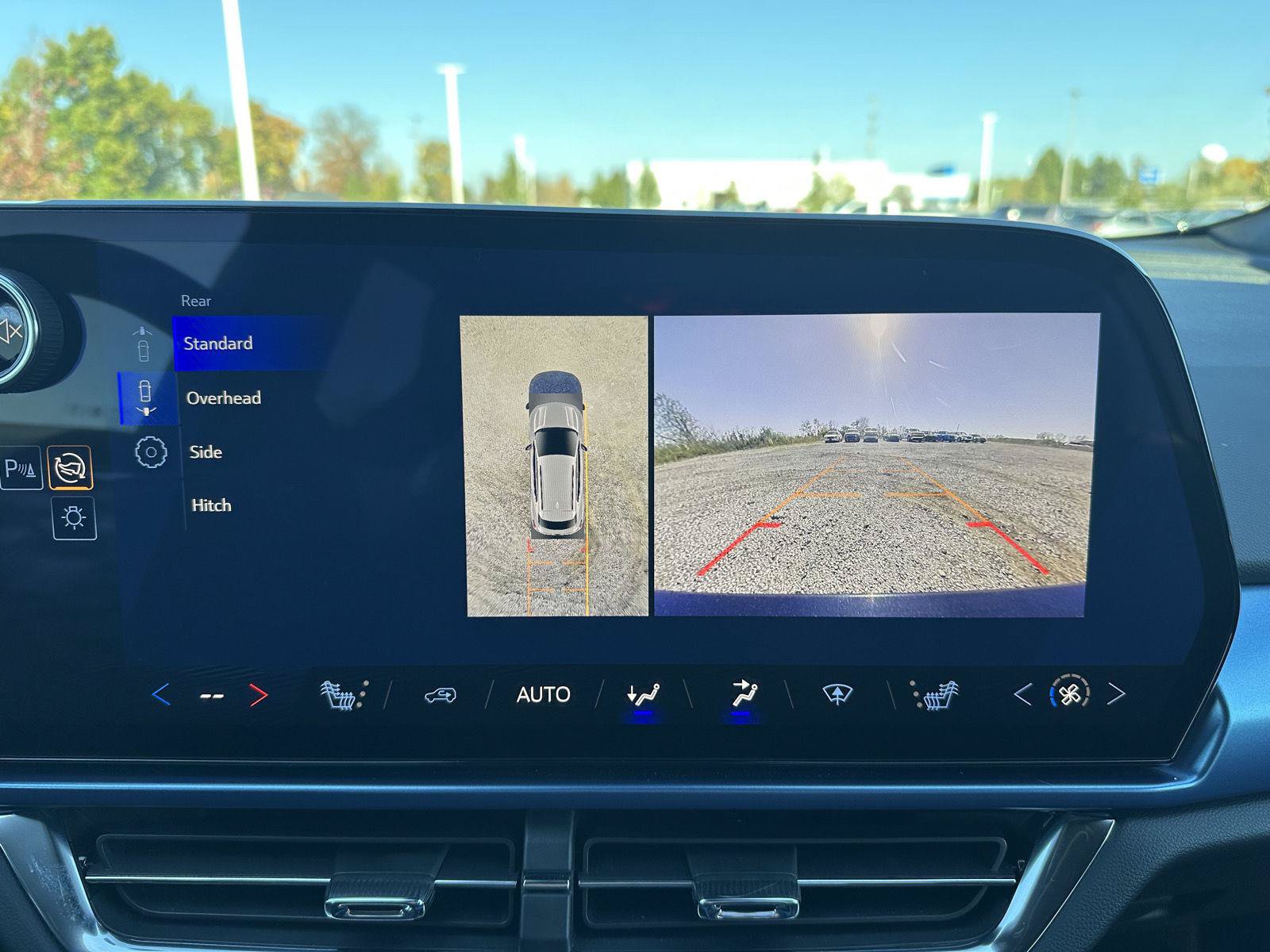 Certified 2025 Chevrolet Equinox EV LT w/ Convenience Package FWD image 30