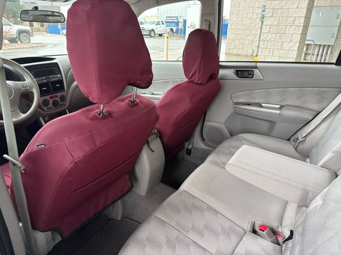 Used 2010 Subaru Forester 2.5X image 28