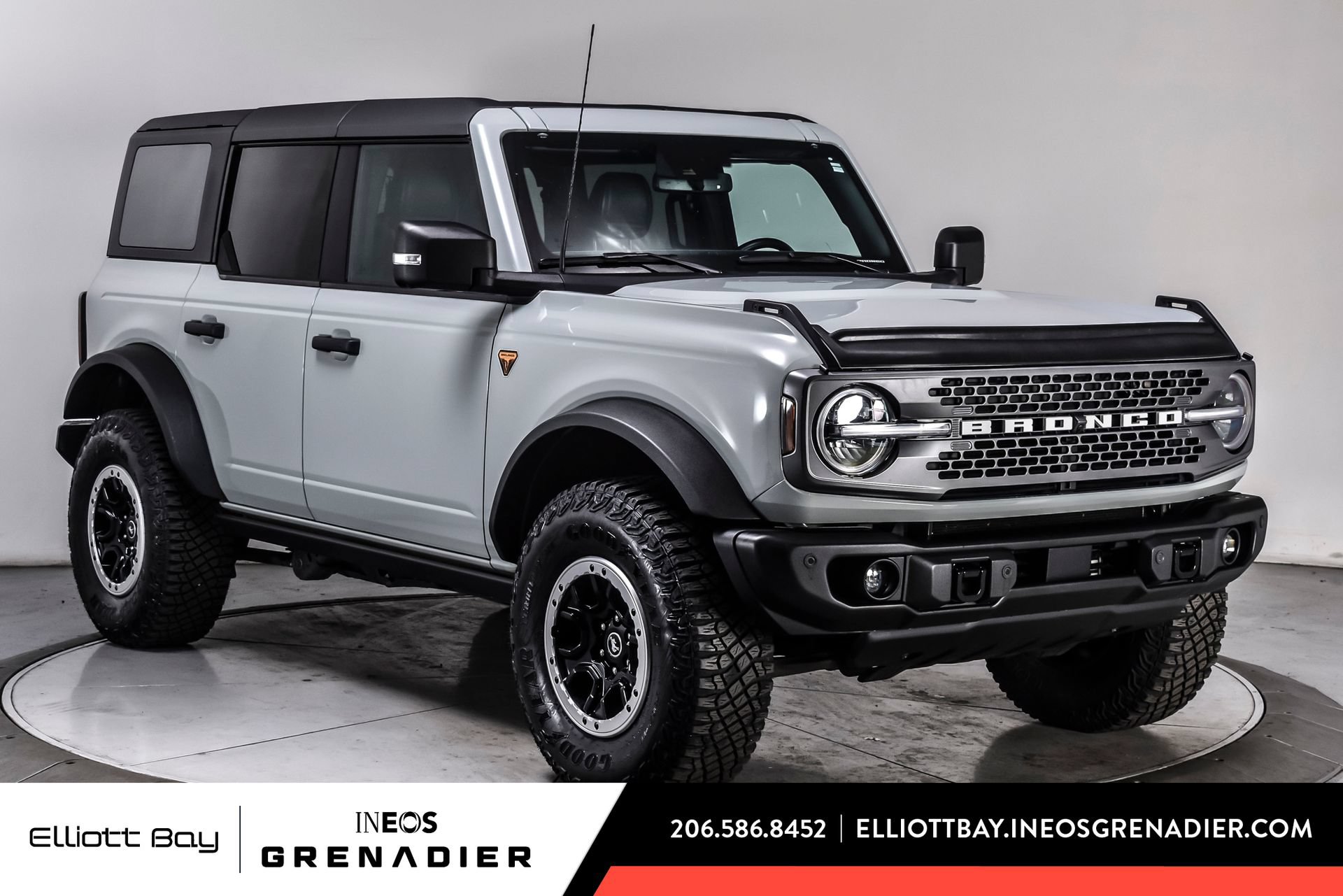 Used 2023 Ford Bronco Badlands w/ Sasquatch Package AWD/4WD image 1