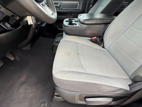 Used 2021 RAM 1500 Classic SLT AWD/4WD image 12