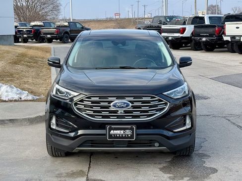 Certified 2019 Ford Edge Titanium w/ Equipment Group 301A image 8