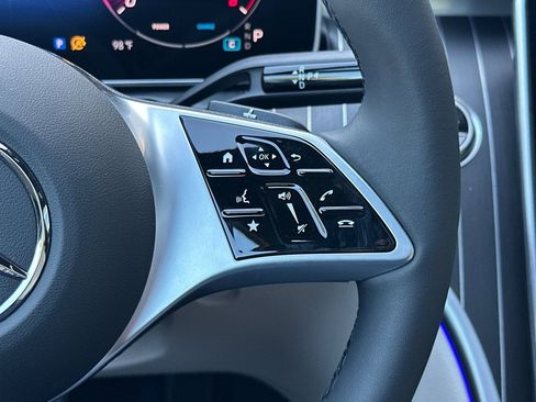 New 2025 Mercedes-Benz C 300 Sedan image 35