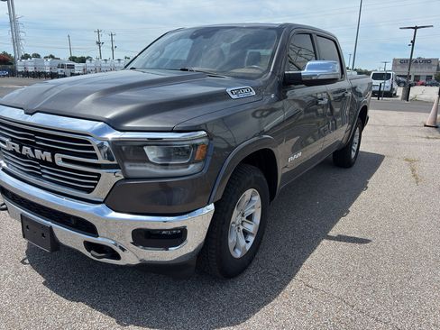 Used 2021 RAM 1500 Laramie AWD/4WD image 2