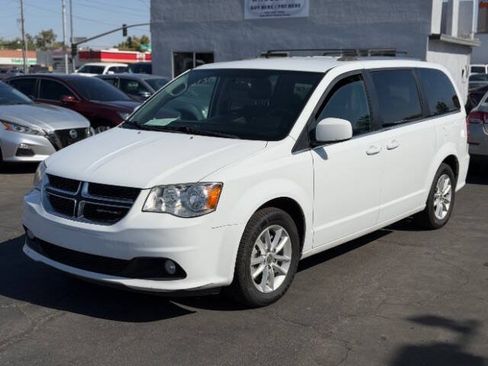 Used 2018 Dodge Grand Caravan SXT FWD image 7