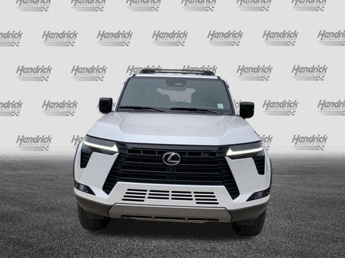 Used 2026 Lexus GX 550 AWD/4WD image 3