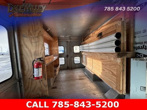 Used 2005 Chevrolet Express 3500 Base image 15