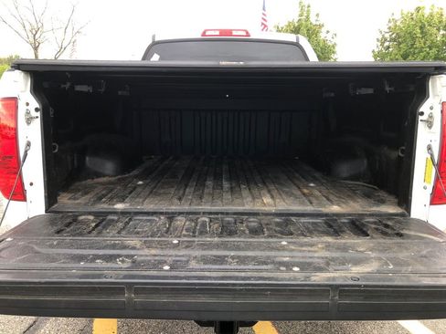 Used 2018 Toyota Tundra Limited w/ Limited Premium Package AWD/4WD image 23
