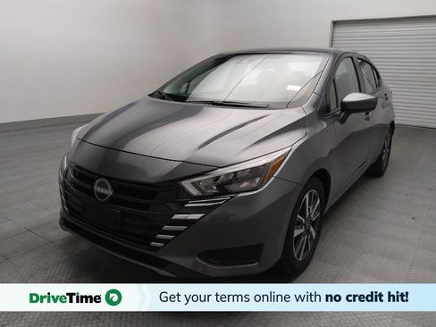 Used 2025 Nissan Versa SV FWD image 1