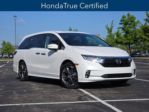 Used 2024 Honda Odyssey Elite image 3