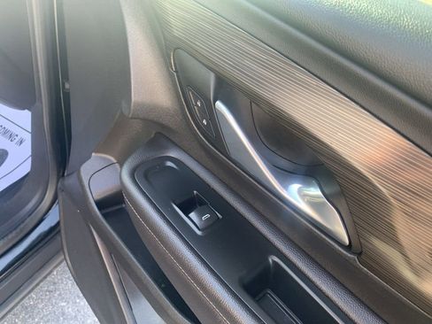 Used 2024 GMC Terrain SLE image 53