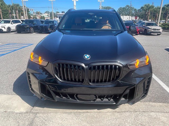 Used 2024 BMW X5 xDrive40i w/ M Sport Package AWD/4WD image 2